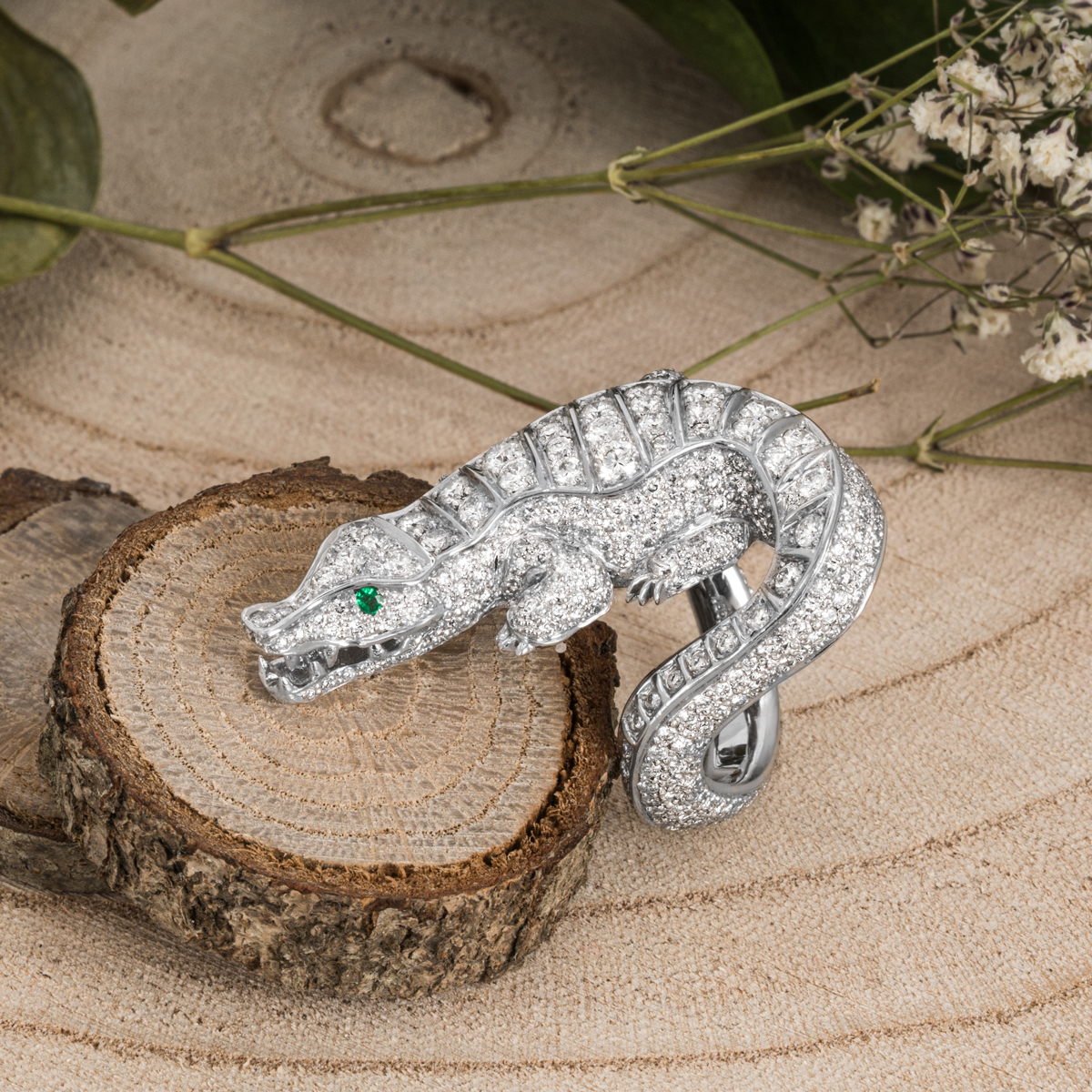 Platinum Diamond Set Alligator Ring 5.75ct TDW